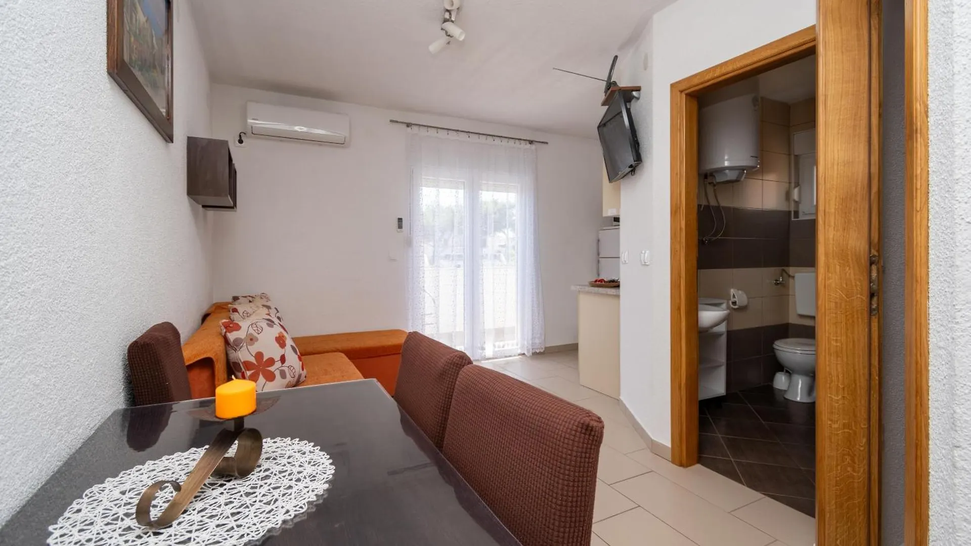 Apartments With A Parking Space Vir - 23221