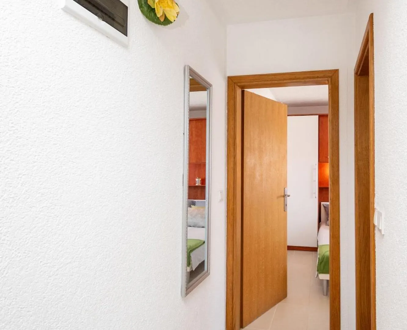 Apartments With A Parking Space Vir - 23221 0*,  كرواتيا